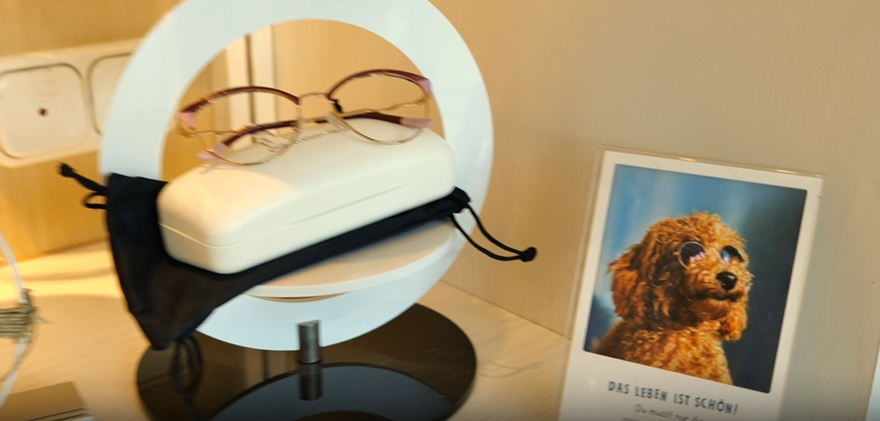 Unser Kurzfilm: Ein Blick hinter die Kulissen von Vollmer Optik in Schlangen